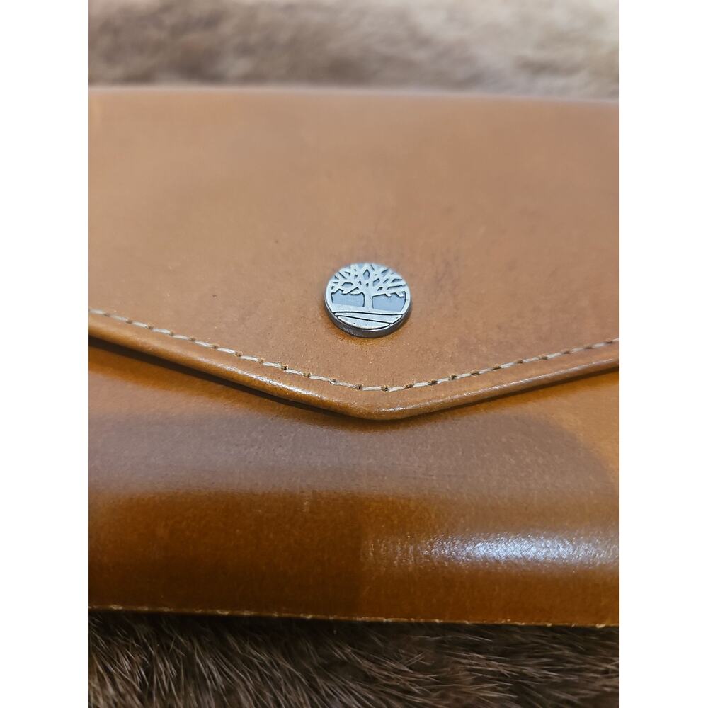 Timberland Women's Tan Leather Envelope Wallet